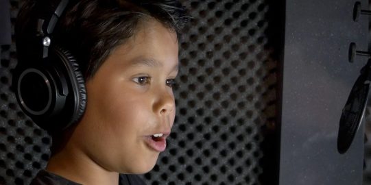 Thijs in the studio children voices innovation pages