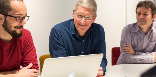 Tim Cook with Jose Perez and David Niemeijer